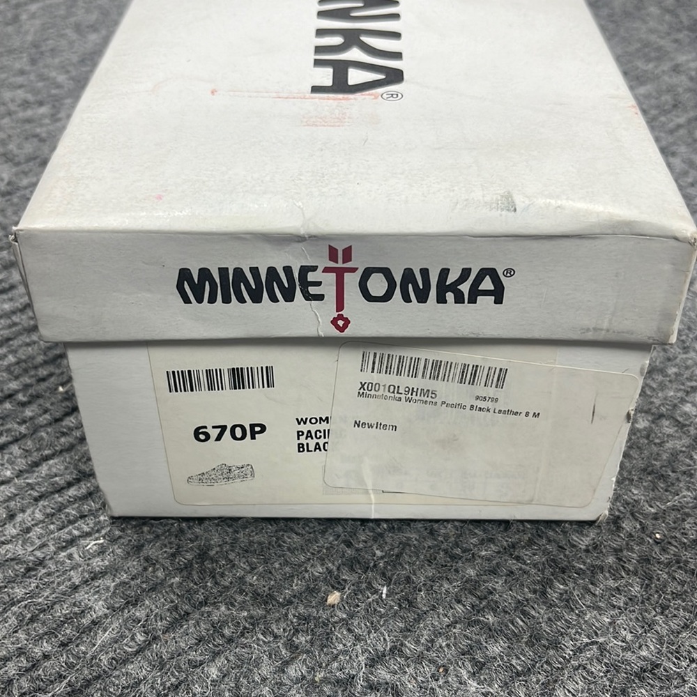 Minnetonka Women’s Pacific Black Loafers (3150) - Picture 7 of 7